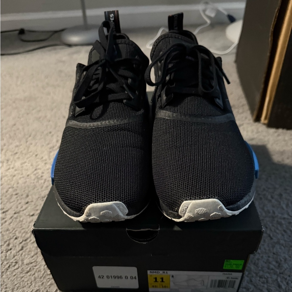 Adidas NMD_R1 Sneakers Black Men size 11